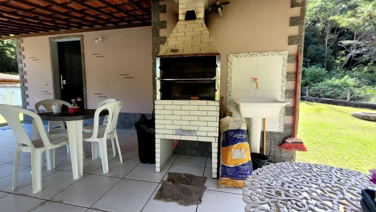 Casa Rosa Lumiar, Cachoeira Particular E Fazendinha Buitenkant foto